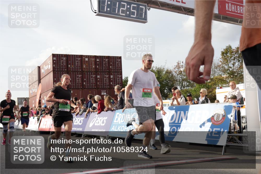 03.10.2026 - Köhlbrandbrückenlauf Yannick Fuchs http://msf.ph/oto/10589324 03.10.2026 16:12:58 Ziel 7666, 7751, 7752, 8036, 8287, 8315, 8514, 8532, 8963, 9036, 9515, 9692, 9716, 9744, 9767, 9788 meine-sportfotos.de
