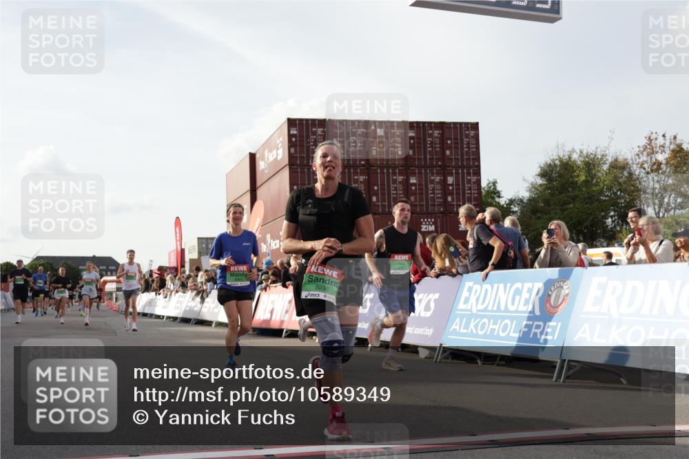 03.10.2026 - Köhlbrandbrückenlauf Yannick Fuchs http://msf.ph/oto/10589349 03.10.2026 16:13:00 Ziel 7751, 7752, 8036, 8287, 8495, 8514, 8532, 8963, 8964, 9036, 9515, 9716, 9744, 9767, 9788 meine-sportfotos.de