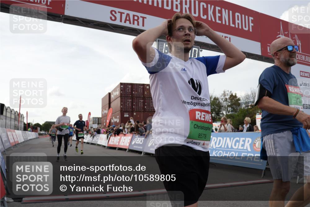 03.10.2026 - Köhlbrandbrückenlauf Yannick Fuchs http://msf.ph/oto/10589805 03.10.2026 16:14:01 Ziel 7351, 7709, 7913, 8279, 8431, 8544, 8545, 8578, 8933, 9746 meine-sportfotos.de
