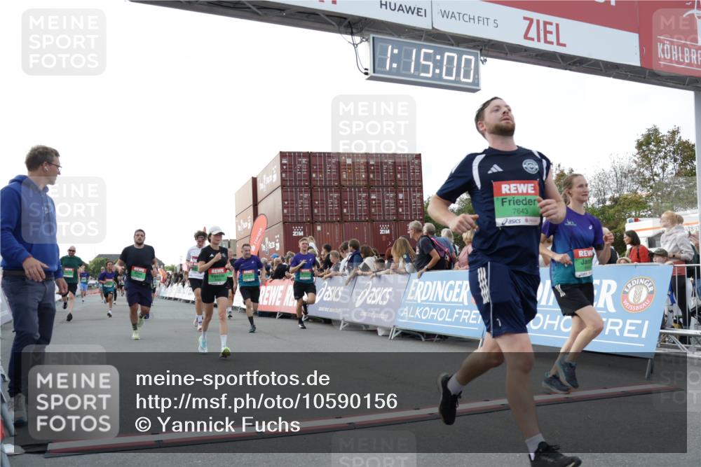03.10.2026 - Köhlbrandbrückenlauf Yannick Fuchs http://msf.ph/oto/10590156 03.10.2026 16:15:01 Ziel 7643, 7848, 7849, 7952, 8295, 8420, 8453, 8482, 8608, 8615, 8619, 8684, 8743, 8774, 8779, 8848, 8871, 8913, 8942, 9023, 9058, 9066, 9097, 9488, 9769, 9805, 9840 meine-sportfotos.de
