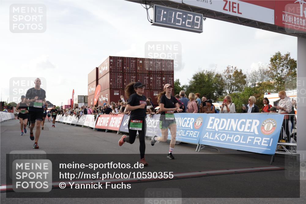 03.10.2026 - Köhlbrandbrückenlauf Yannick Fuchs http://msf.ph/oto/10590355 03.10.2026 16:15:30 Ziel 7071, 7318, 7349, 7440, 7512, 7513, 7600, 8167, 8294, 8598, 8626, 8627, 8637, 8642, 8679, 8744, 9115, 9130, 9142, 9792 meine-sportfotos.de