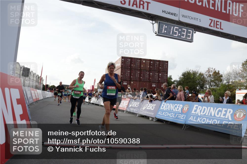 03.10.2026 - Köhlbrandbrückenlauf Yannick Fuchs http://msf.ph/oto/10590388 03.10.2026 16:15:34 Ziel 7071, 7318, 7440, 7512, 7513, 7536, 7616, 8167, 8294, 8605, 8626, 8627, 8637, 8642, 8744, 8883, 9010, 9115, 9142 meine-sportfotos.de
