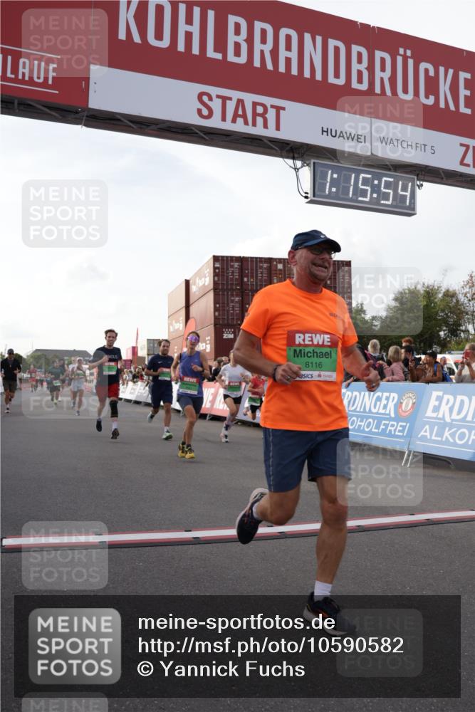 03.10.2026 - Köhlbrandbrückenlauf Yannick Fuchs http://msf.ph/oto/10590582 03.10.2026 16:15:55 Ziel 7003, 7239, 7286, 7683, 7781, 7792, 7904, 7989, 8116, 8307, 8555, 8606, 8693, 8908, 8951, 8988, 9194, 9557, 9728, 9819 meine-sportfotos.de