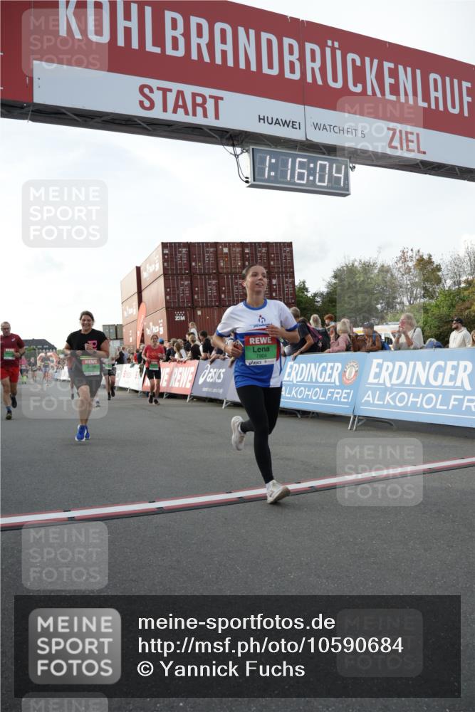 03.10.2026 - Köhlbrandbrückenlauf Yannick Fuchs http://msf.ph/oto/10590684 03.10.2026 16:16:05 Ziel 7023, 7076, 7239, 7335, 7678, 7792, 7904, 7919, 7924, 8009, 8555, 8599, 8606, 8693, 8763, 8791, 8886, 8929, 9081, 9117, 9819 meine-sportfotos.de