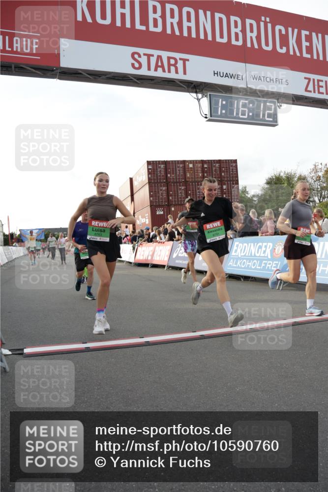 03.10.2026 - Köhlbrandbrückenlauf Yannick Fuchs http://msf.ph/oto/10590760 03.10.2026 16:16:13 Ziel 7264, 7335, 7430, 7725, 7924, 7971, 8009, 8086, 8401, 8472, 8575, 8599, 8696, 8763, 8785, 8791, 8886, 8929, 9081 meine-sportfotos.de