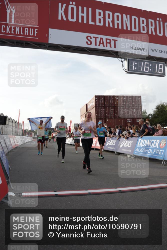 03.10.2026 - Köhlbrandbrückenlauf Yannick Fuchs http://msf.ph/oto/10590791 03.10.2026 16:16:19 Ziel 7215, 7216, 7264, 7430, 7725, 7924, 7971, 8086, 8401, 8472, 8575, 8599, 8696, 8785, 9280 meine-sportfotos.de