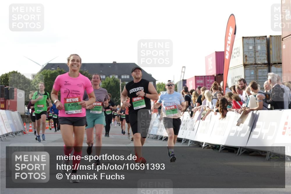 03.10.2026 - Köhlbrandbrückenlauf Yannick Fuchs http://msf.ph/oto/10591393 03.10.2026 16:17:54 Ziel 7170, 7775, 7785, 7946, 7983, 8521, 8612, 8776, 8985, 9244, 9802 meine-sportfotos.de