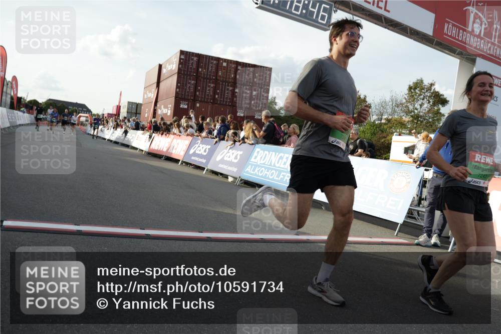 03.10.2026 - Köhlbrandbrückenlauf Yannick Fuchs http://msf.ph/oto/10591734 03.10.2026 16:18:47 Ziel 7211, 7230, 7246, 7247, 8028, 8389, 8390, 8435, 8488, 8607, 8862, 8925, 9075, 9103, 9105, 9358 meine-sportfotos.de