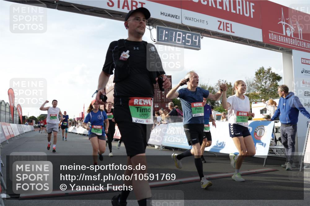 03.10.2026 - Köhlbrandbrückenlauf Yannick Fuchs http://msf.ph/oto/10591769 03.10.2026 16:18:55 Ziel 7211, 7423, 7639, 7640, 8028, 8389, 8390, 8715, 8925, 9075, 9103, 9105, 9536 meine-sportfotos.de