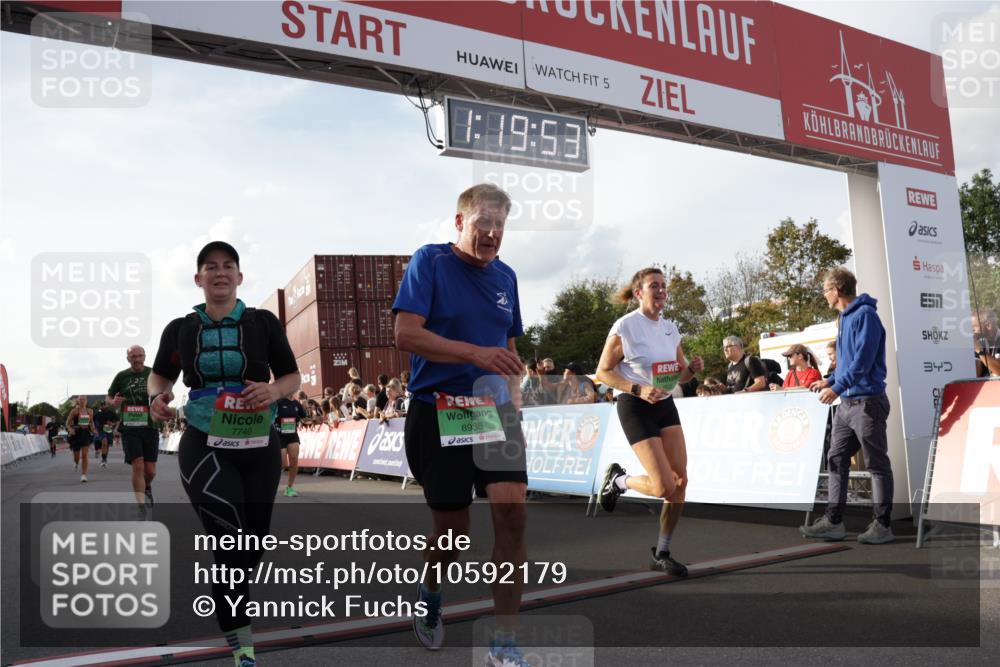 03.10.2026 - Köhlbrandbrückenlauf Yannick Fuchs http://msf.ph/oto/10592179 03.10.2026 16:19:54 Ziel 7167, 7168, 7540, 7740, 8128, 8688, 8717, 8813, 8836, 8938, 9092, 9355, 9625 meine-sportfotos.de