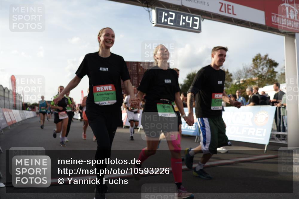 03.10.2026 - Köhlbrandbrückenlauf Yannick Fuchs http://msf.ph/oto/10593226 03.10.2026 16:21:44 Ziel 4108, 7079, 7097, 7439, 7734, 7735, 7738, 8110, 8399, 8407, 8490, 8708, 8845, 8860, 8899, 9000, 9201, 9203, 9233, 9327, 9689, 9699, 9739, 9740 meine-sportfotos.de