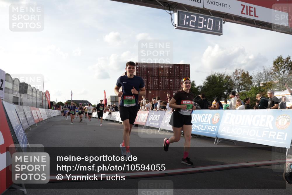 03.10.2026 - Köhlbrandbrückenlauf Yannick Fuchs http://msf.ph/oto/10594055 03.10.2026 16:23:02 Ziel 8210, 8345, 8419, 8701, 8793, 8912, 9435, 9561, 9654 meine-sportfotos.de
