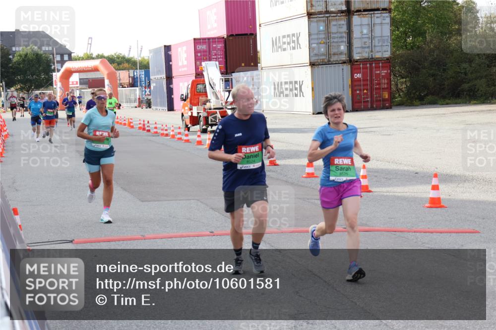 03.10.2026 - Köhlbrandbrückenlauf Tim E. http://msf.ph/oto/10601581 03.10.2026 16:08:23 Ziel 7307, 7700, 8267, 8353, 8524, 8525, 8635, 9800 meine-sportfotos.de