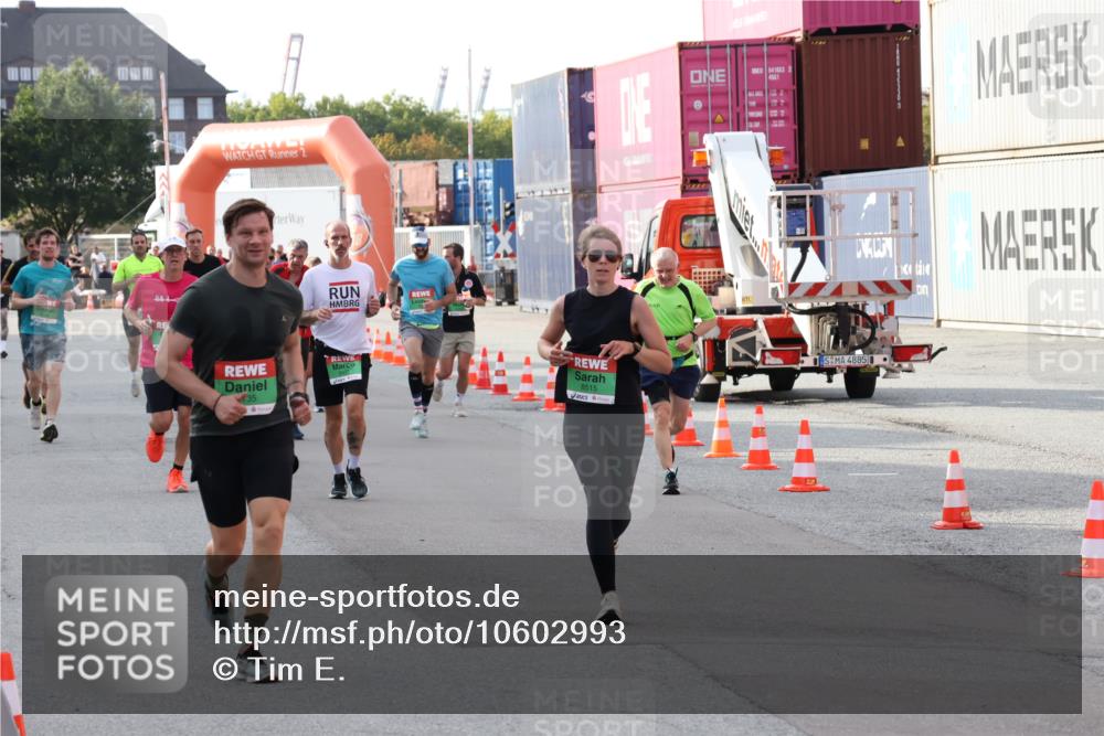 03.10.2026 - Köhlbrandbrückenlauf Tim E. http://msf.ph/oto/10602993 03.10.2026 16:10:05 Ziel 7038, 7040, 7986, 8164, 8338, 8515, 8559, 8906, 8921, 9135, 9401, 9708 meine-sportfotos.de