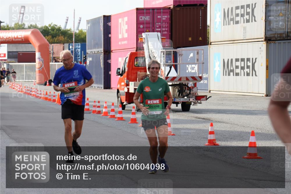 03.10.2026 - Köhlbrandbrückenlauf Tim E. http://msf.ph/oto/10604098 03.10.2026 16:11:16 Ziel 7070, 7281, 7772, 8464, 8548, 8814, 9041, 9756 meine-sportfotos.de