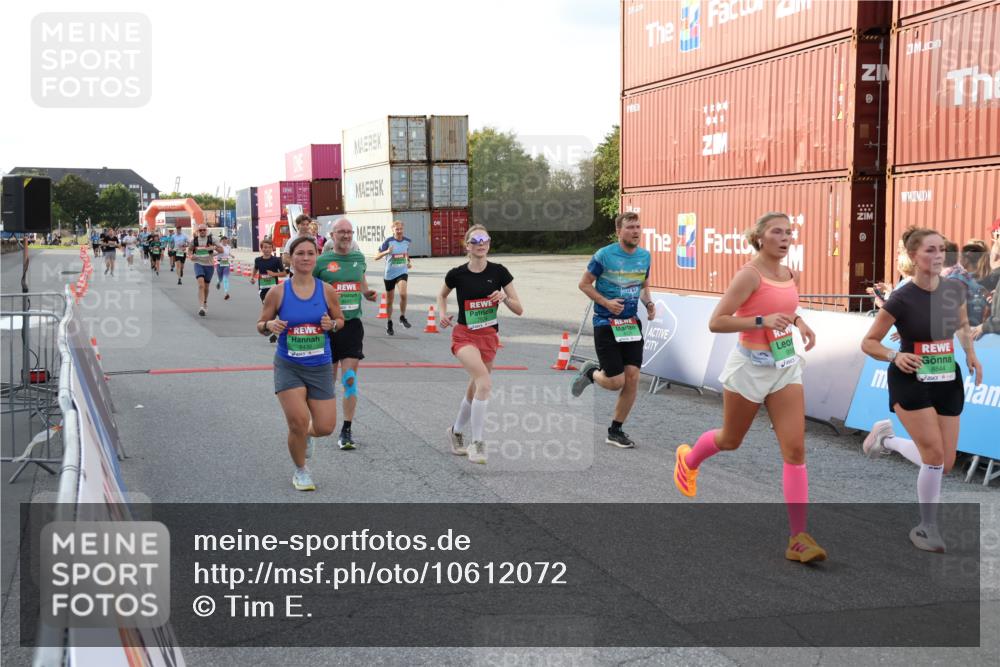 03.10.2026 - Köhlbrandbrückenlauf Tim E. http://msf.ph/oto/10612072 03.10.2026 16:18:06 Ziel 7332, 7535, 7578, 8056, 8057, 8377, 8430, 8517, 8722, 8745, 8844, 8882, 8884, 9195, 9668 meine-sportfotos.de