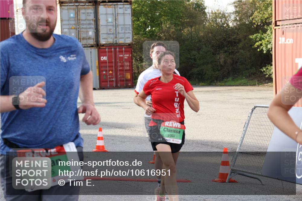 03.10.2026 - Köhlbrandbrückenlauf Tim E. http://msf.ph/oto/10616951 03.10.2026 16:21:22 Ziel 4108, 7097, 7439, 7469, 7470, 7734, 7735, 7738, 8110, 8490, 8708, 8728, 8842, 8845, 8860, 8895, 9000, 9201, 9203, 9394, 9689, 9739, 9740 meine-sportfotos.de