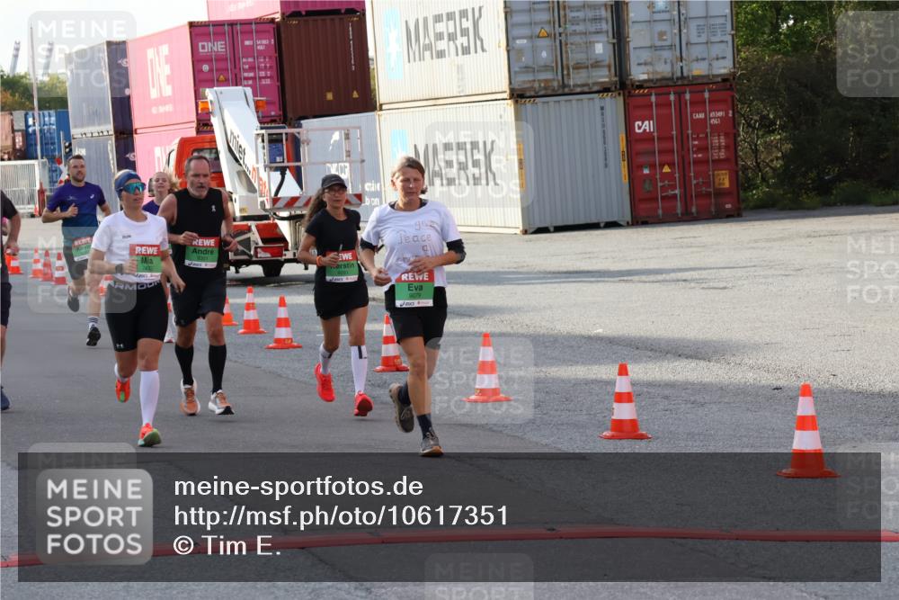 03.10.2026 - Köhlbrandbrückenlauf Tim E. http://msf.ph/oto/10617351 03.10.2026 16:21:39 Ziel 7028, 7252, 7432, 7435, 8399, 8407, 8580, 8878, 8899, 9079, 9227, 9261, 9301, 9327, 9473, 9699 meine-sportfotos.de