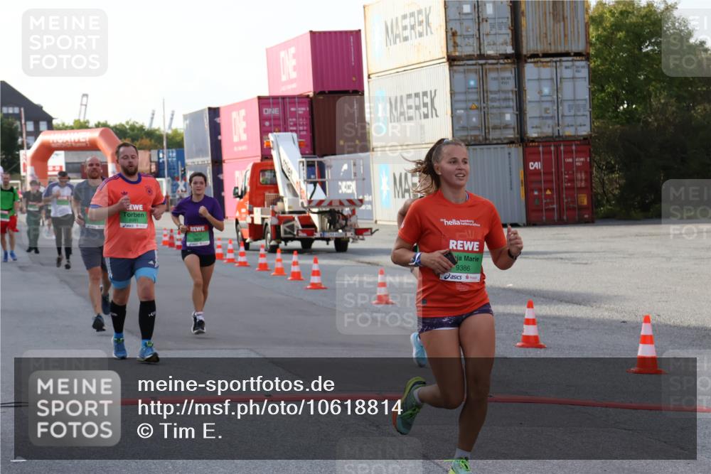 03.10.2026 - Köhlbrandbrückenlauf Tim E. http://msf.ph/oto/10618814 03.10.2026 16:22:28 Ziel 7163, 7530, 7945, 8414, 8983, 8991, 9386, 9487, 9789, 9832, 9834 meine-sportfotos.de