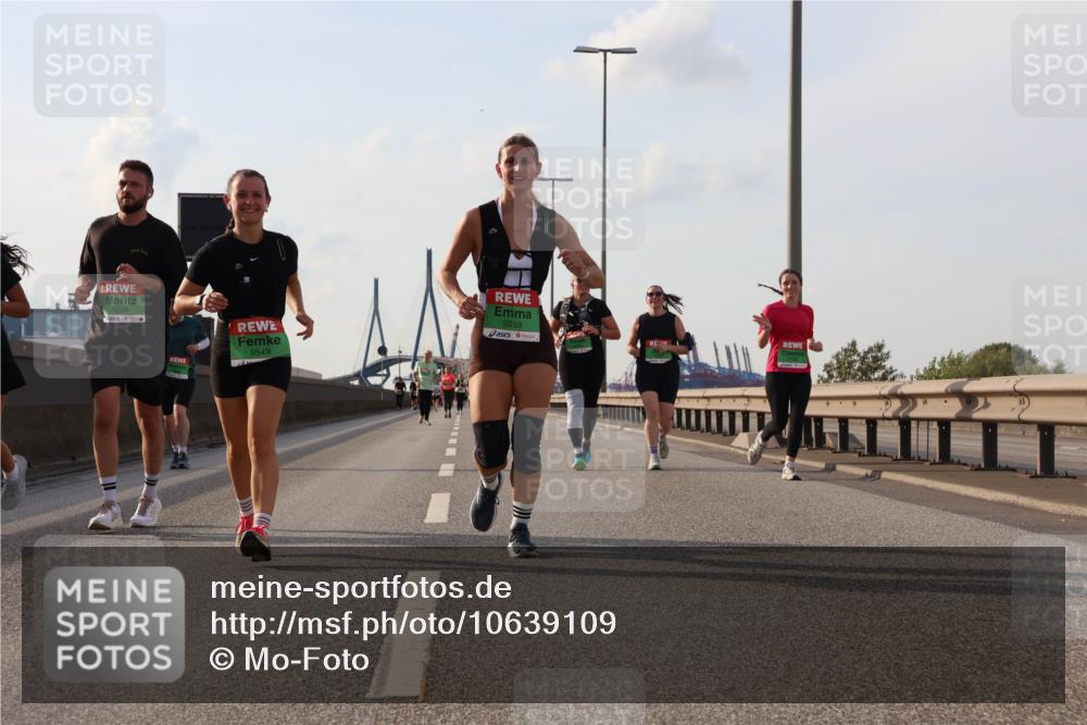 03.10.2026 - Köhlbrandbrückenlauf Mo-Foto http://msf.ph/oto/10639109 03.10.2026 16:14:31 Position 3 9204, 1, 9549, 9259 meine-sportfotos.de