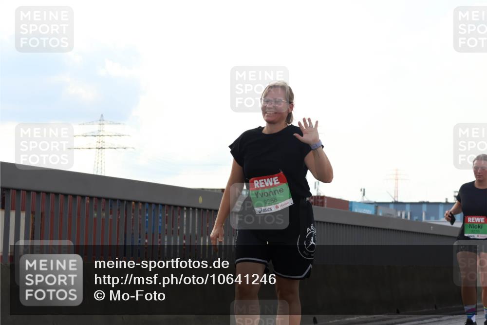 03.10.2026 - Köhlbrandbrückenlauf Mo-Foto http://msf.ph/oto/10641246 03.10.2026 16:20:43 Position 3 9566, 9279 meine-sportfotos.de