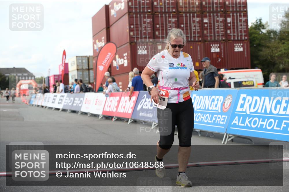 03.10.2026 - Köhlbrandbrückenlauf Jannik Wohlers http://msf.ph/oto/10648568 03.10.2026 13:53:29 Ziel 6528 meine-sportfotos.de