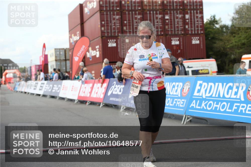 03.10.2026 - Köhlbrandbrückenlauf Jannik Wohlers http://msf.ph/oto/10648577 03.10.2026 13:53:30 Ziel 4666, 6528 meine-sportfotos.de