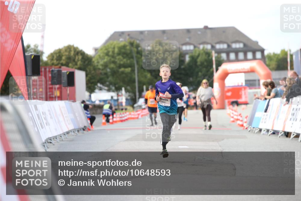 03.10.2026 - Köhlbrandbrückenlauf Jannik Wohlers http://msf.ph/oto/10648593 03.10.2026 13:53:35 Ziel 4666 meine-sportfotos.de