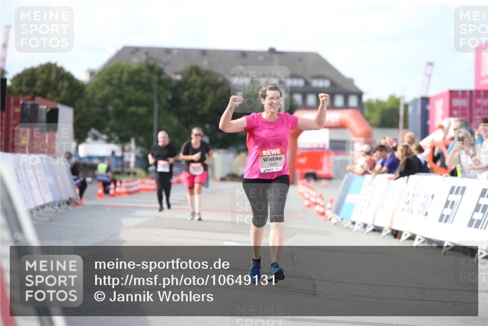 03.10.2026 - Köhlbrandbrückenlauf Jannik Wohlers http://msf.ph/oto/10649131 03.10.2026 13:54:29 Ziel 5029 meine-sportfotos.de