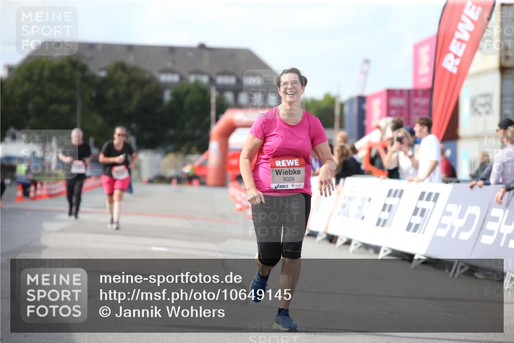 03.10.2026 - Köhlbrandbrückenlauf Jannik Wohlers http://msf.ph/oto/10649145 03.10.2026 13:54:31 Ziel 5029 meine-sportfotos.de
