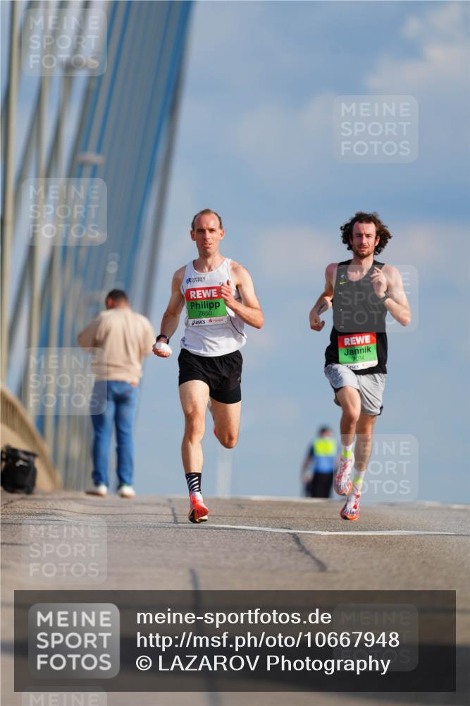 03.10.2026 - Köhlbrandbrückenlauf LAZAROV Photography http://msf.ph/oto/10667948 03.10.2026 15:16:26 Position 1 7850, 7084 meine-sportfotos.de