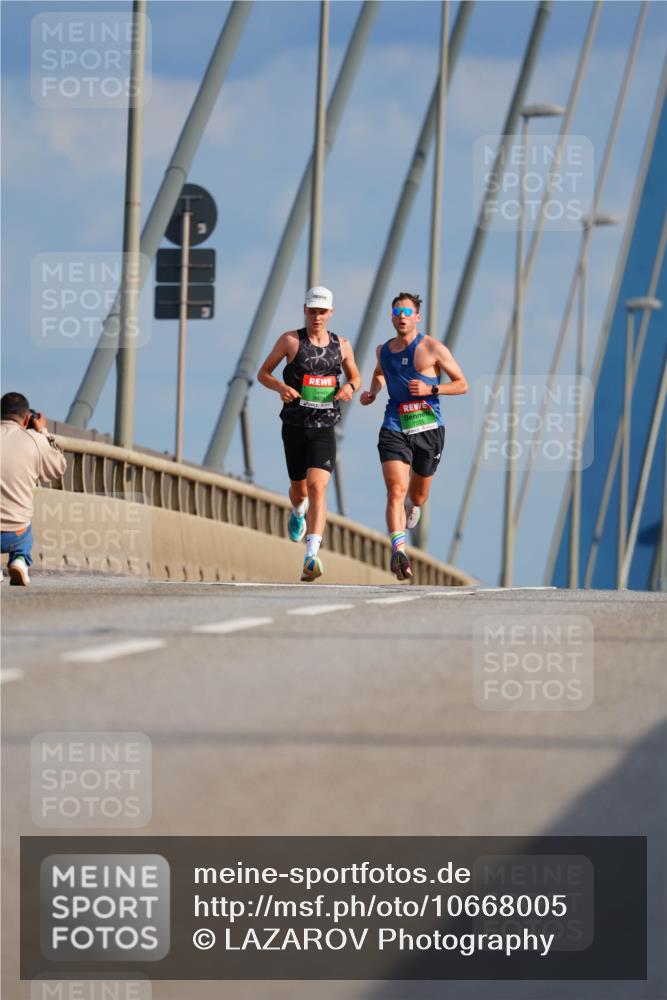 03.10.2026 - Köhlbrandbrückenlauf LAZAROV Photography http://msf.ph/oto/10668005 03.10.2026 15:17:01 Position 1  meine-sportfotos.de