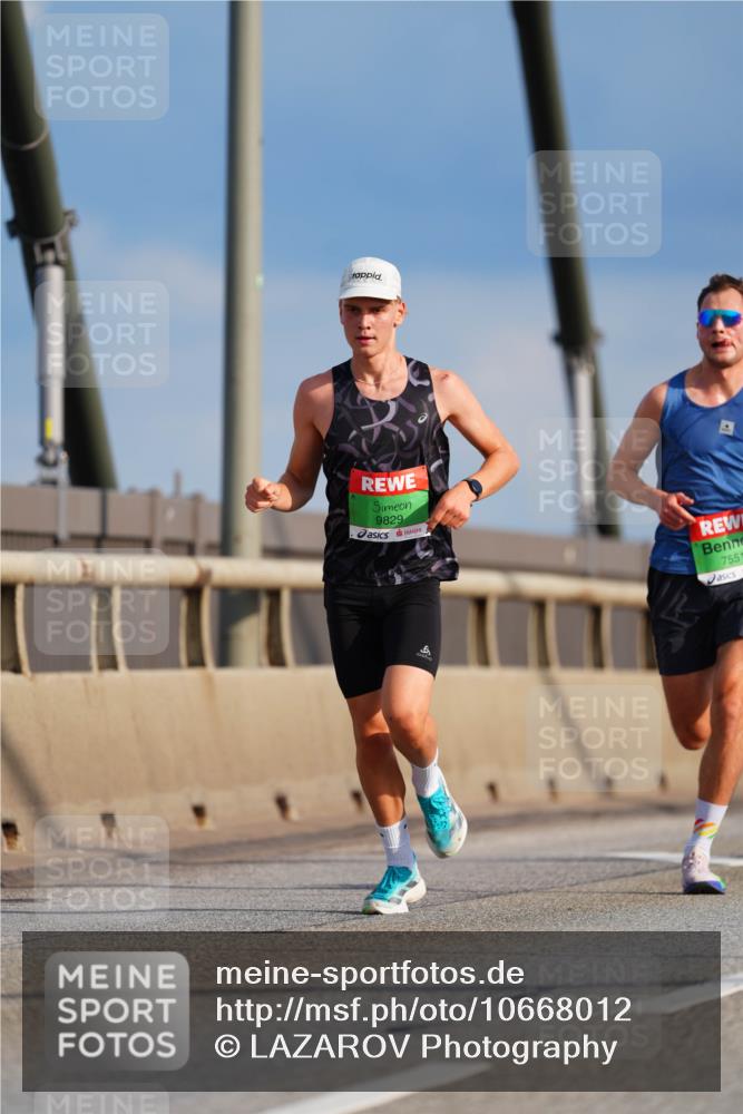 03.10.2026 - Köhlbrandbrückenlauf LAZAROV Photography http://msf.ph/oto/10668012 03.10.2026 15:17:09 Position 1 251, 9829, 755 meine-sportfotos.de
