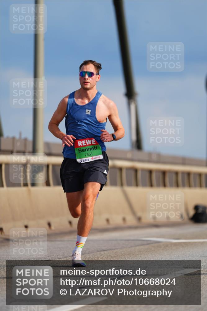 03.10.2026 - Köhlbrandbrückenlauf LAZAROV Photography http://msf.ph/oto/10668024 03.10.2026 15:17:11 Position 1 7551 meine-sportfotos.de