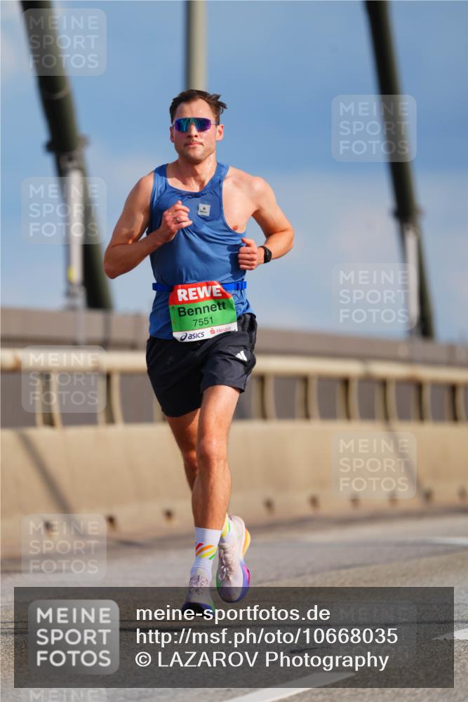 03.10.2026 - Köhlbrandbrückenlauf LAZAROV Photography http://msf.ph/oto/10668035 03.10.2026 15:17:11 Position 1 7551 meine-sportfotos.de