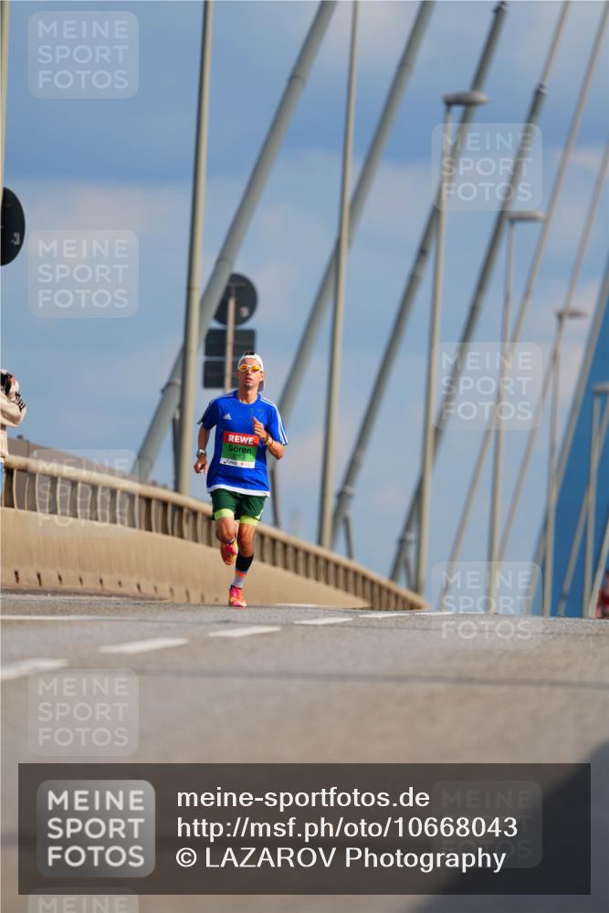 03.10.2026 - Köhlbrandbrückenlauf LAZAROV Photography http://msf.ph/oto/10668043 03.10.2026 15:17:43 Position 1 8063 meine-sportfotos.de