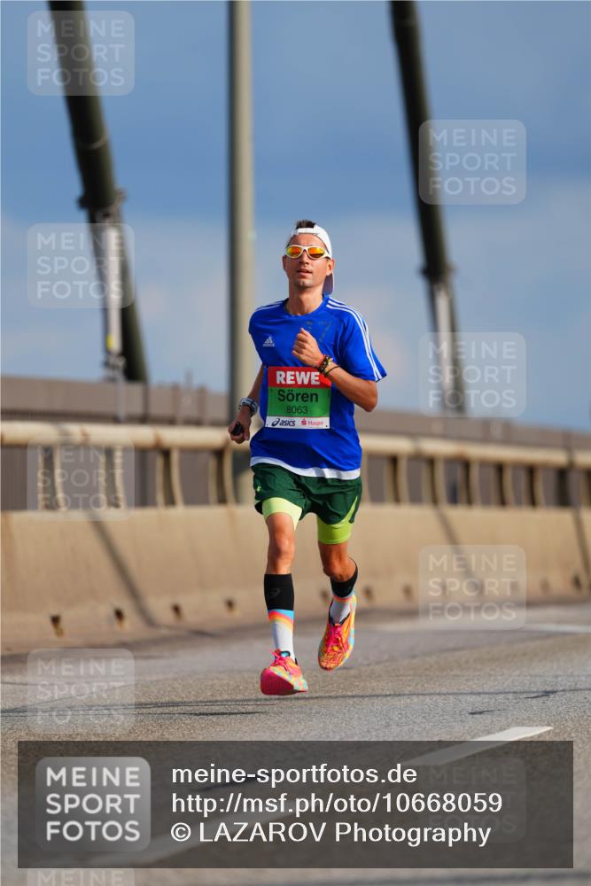 03.10.2026 - Köhlbrandbrückenlauf LAZAROV Photography http://msf.ph/oto/10668059 03.10.2026 15:17:50 Position 1 8063 meine-sportfotos.de
