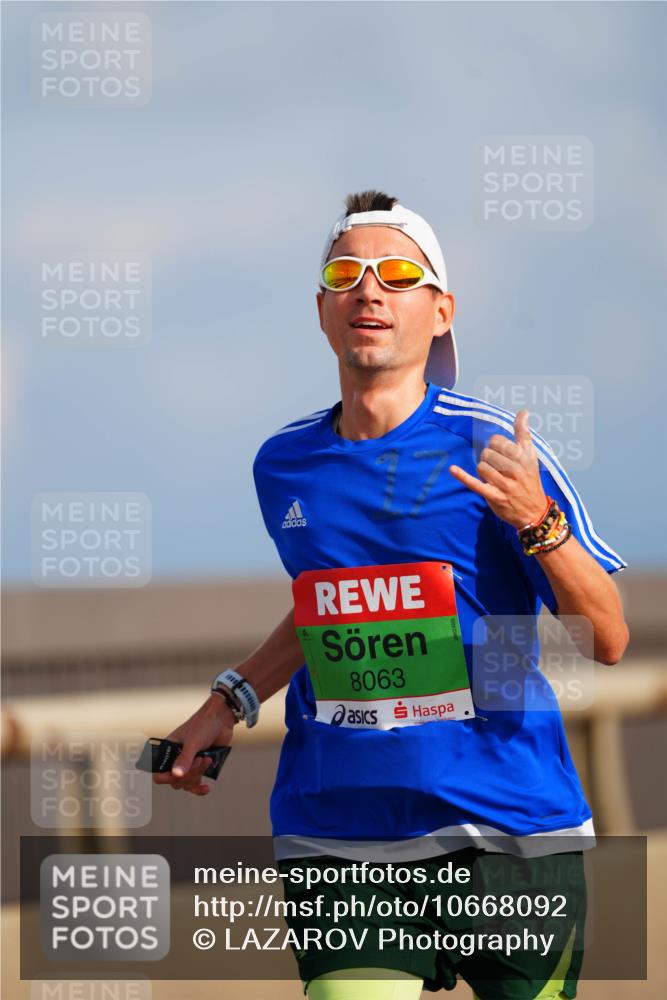 03.10.2026 - Köhlbrandbrückenlauf LAZAROV Photography http://msf.ph/oto/10668092 03.10.2026 15:17:54 Position 1 8063 meine-sportfotos.de