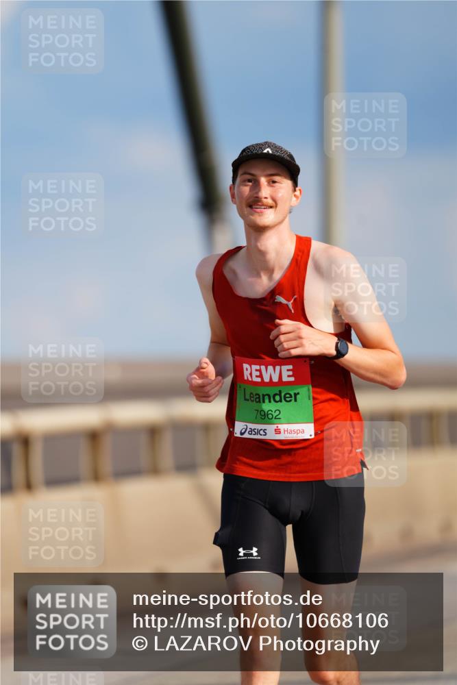 03.10.2026 - Köhlbrandbrückenlauf LAZAROV Photography http://msf.ph/oto/10668106 03.10.2026 15:18:14 Position 1 7962 meine-sportfotos.de