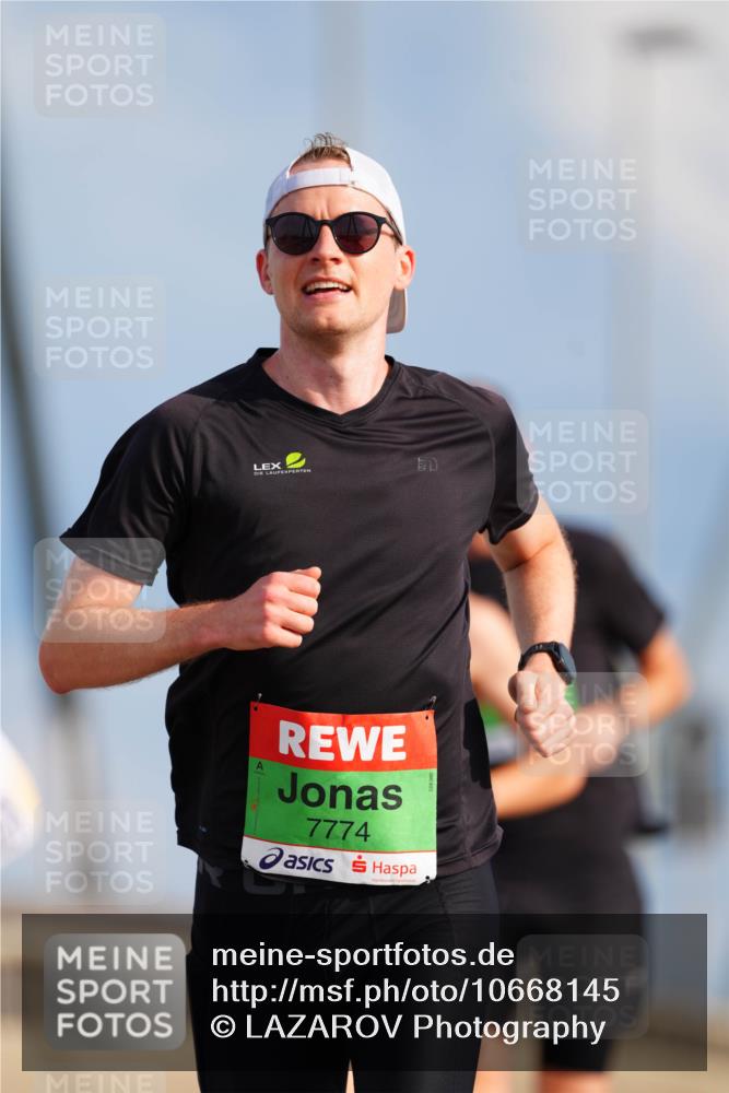 03.10.2026 - Köhlbrandbrückenlauf LAZAROV Photography http://msf.ph/oto/10668145 03.10.2026 15:18:28 Position 1 7774 meine-sportfotos.de