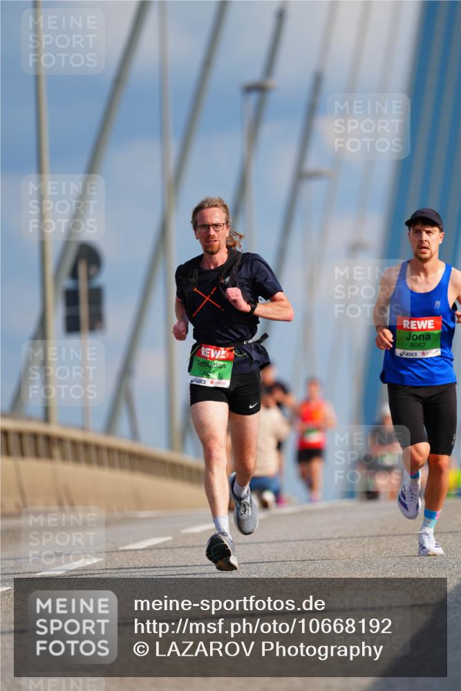 03.10.2026 - Köhlbrandbrückenlauf LAZAROV Photography http://msf.ph/oto/10668192 03.10.2026 15:18:42 Position 1 8067 meine-sportfotos.de