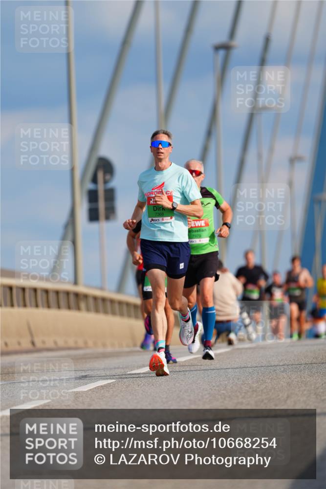 03.10.2026 - Köhlbrandbrückenlauf LAZAROV Photography http://msf.ph/oto/10668254 03.10.2026 15:18:52 Position 1 7368, 7979, 6 meine-sportfotos.de
