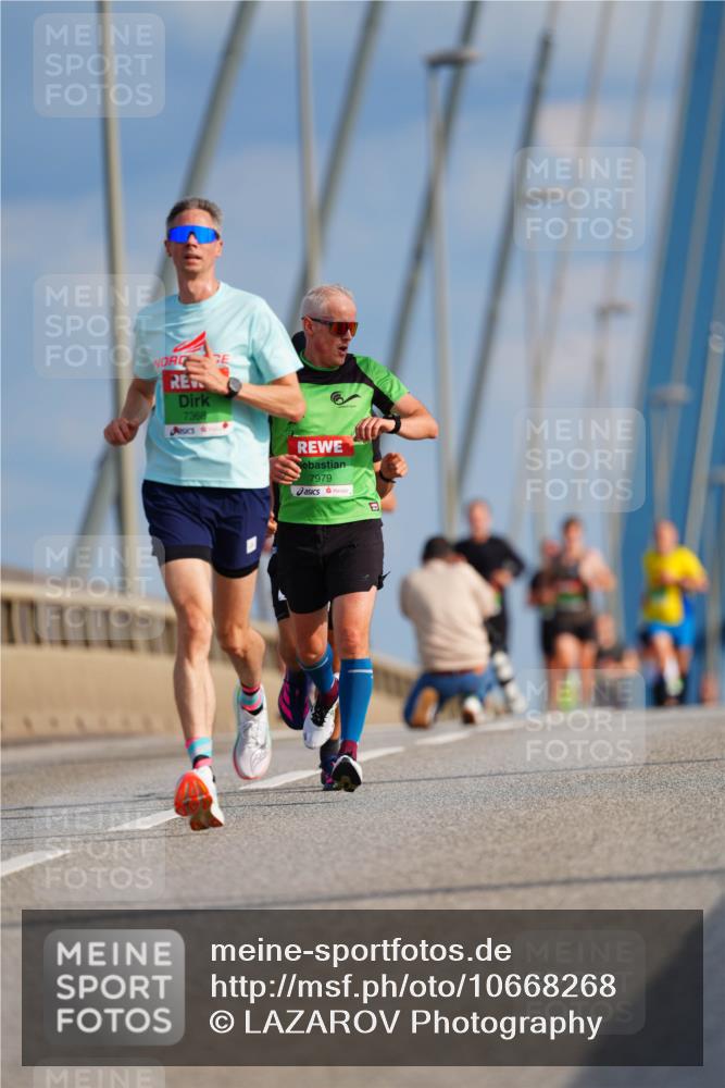 03.10.2026 - Köhlbrandbrückenlauf LAZAROV Photography http://msf.ph/oto/10668268 03.10.2026 15:18:53 Position 1 7368, 7979 meine-sportfotos.de