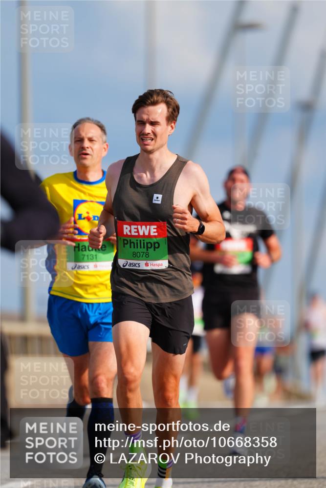 03.10.2026 - Köhlbrandbrückenlauf LAZAROV Photography http://msf.ph/oto/10668358 03.10.2026 15:19:14 Position 1 7131, 8078 meine-sportfotos.de