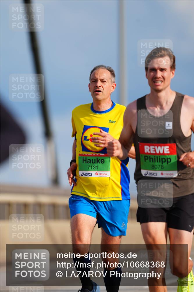 03.10.2026 - Köhlbrandbrückenlauf LAZAROV Photography http://msf.ph/oto/10668368 03.10.2026 15:19:15 Position 1 7131, 8078 meine-sportfotos.de