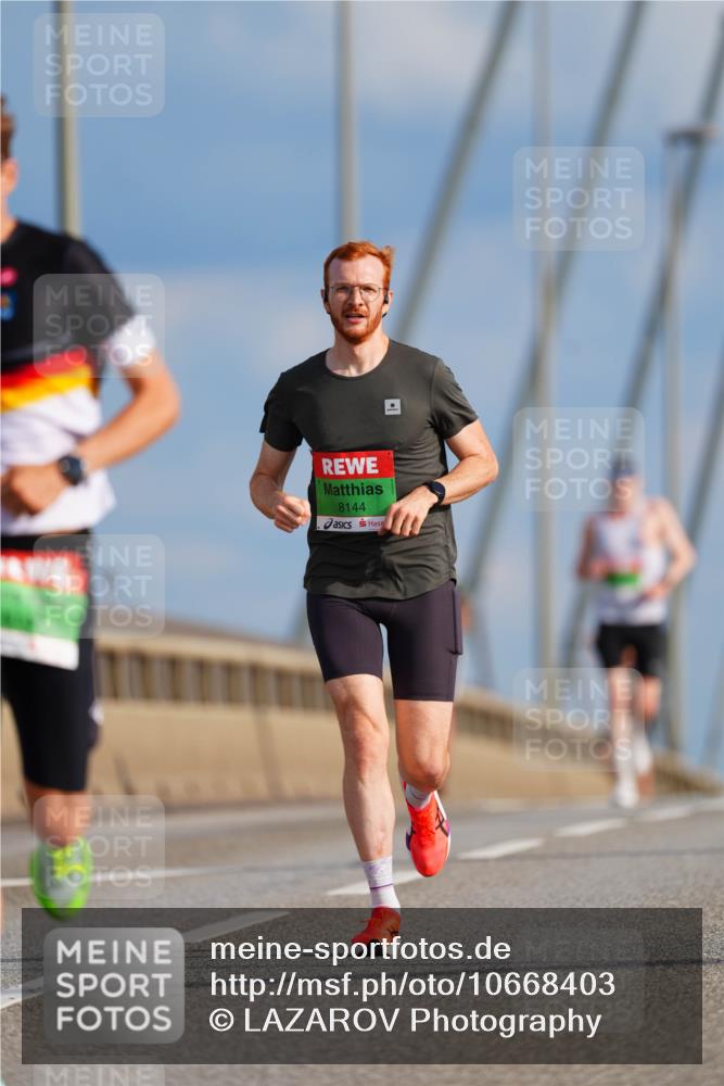 03.10.2026 - Köhlbrandbrückenlauf LAZAROV Photography http://msf.ph/oto/10668403 03.10.2026 15:19:21 Position 1 8144 meine-sportfotos.de