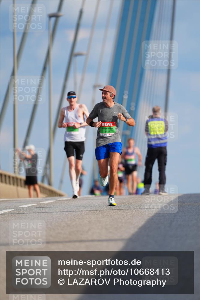 03.10.2026 - Köhlbrandbrückenlauf LAZAROV Photography http://msf.ph/oto/10668413 03.10.2026 15:19:23 Position 1 8101 meine-sportfotos.de