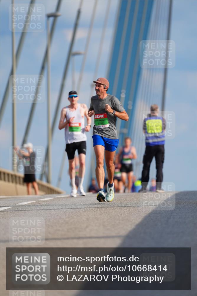03.10.2026 - Köhlbrandbrückenlauf LAZAROV Photography http://msf.ph/oto/10668414 03.10.2026 15:19:23 Position 1 8101 meine-sportfotos.de