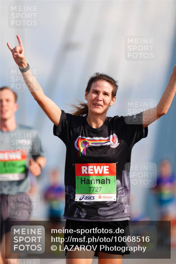 03.10.2026 - Köhlbrandbrückenlauf LAZAROV Photography http://msf.ph/oto/10668516 03.10.2026 15:19:50 Position 1 7727 meine-sportfotos.de