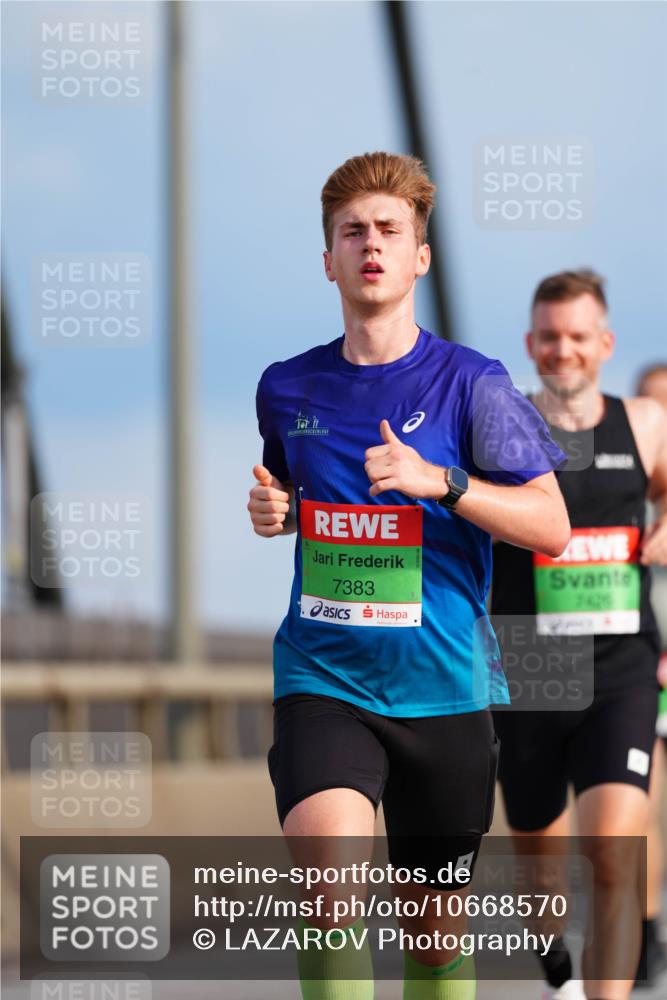 03.10.2026 - Köhlbrandbrückenlauf LAZAROV Photography http://msf.ph/oto/10668570 03.10.2026 15:20:01 Position 1 7383, 7425 meine-sportfotos.de